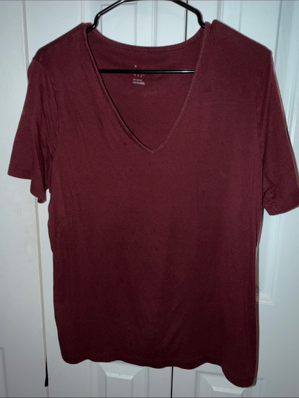 a new day Men's V-Neck Short Sleeve Shirt in Burgundy